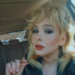 Meet your Posher, Mariel